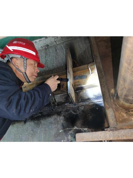 雷奇峰(大唐華銀電力公司耒陽分公司運行副總工程師)