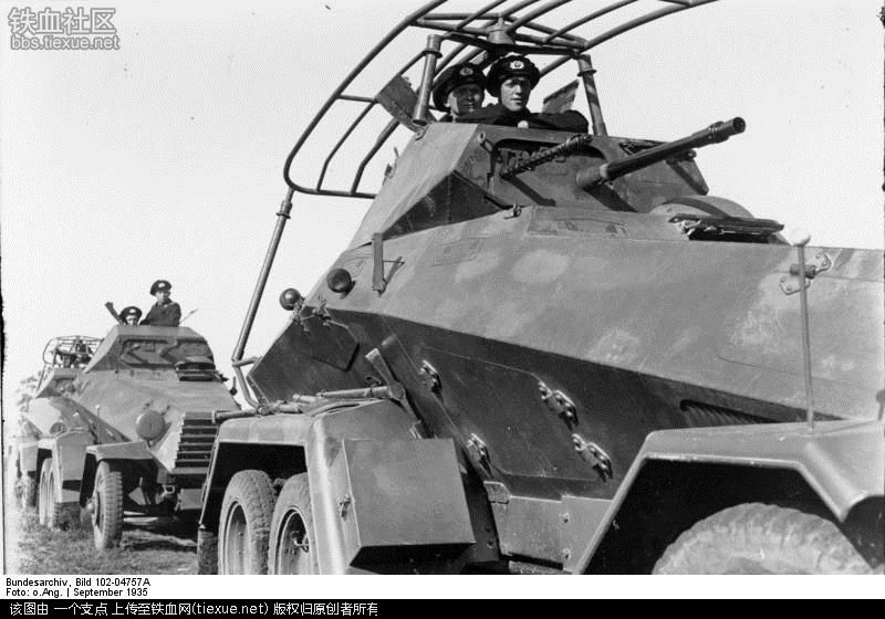 Sd Kfz 231 (6-Rad) 重型裝甲偵察車