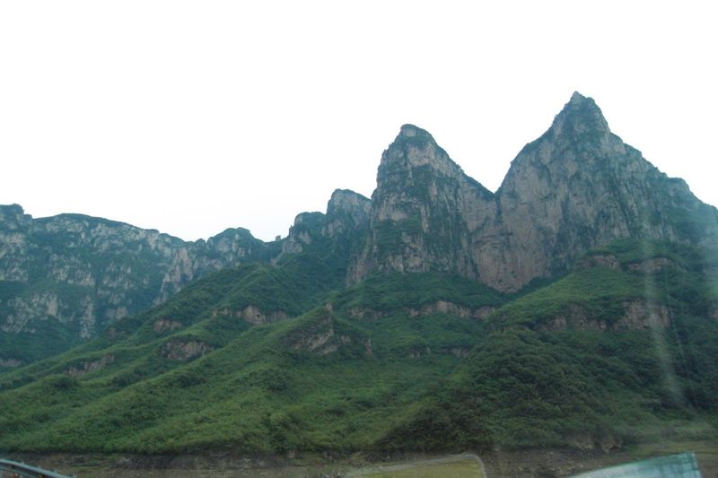 雨過天晴，萬籟俱寂