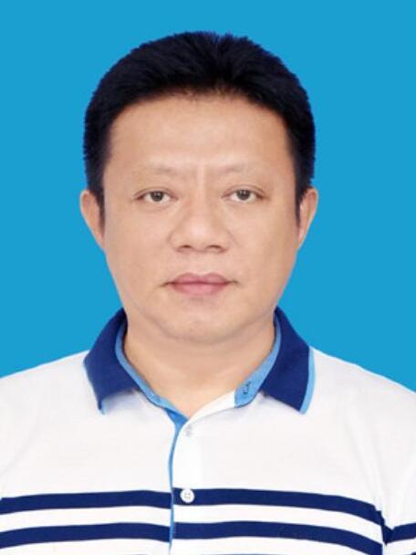 馮曉斌(廣西欽州市市場監督管理局副局長、黨組成員、三級調研員)