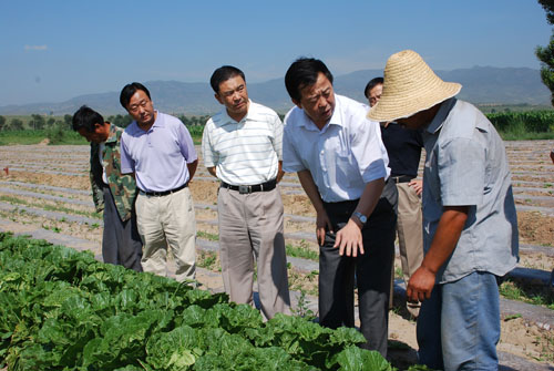 管家堡鄉領導關心人民