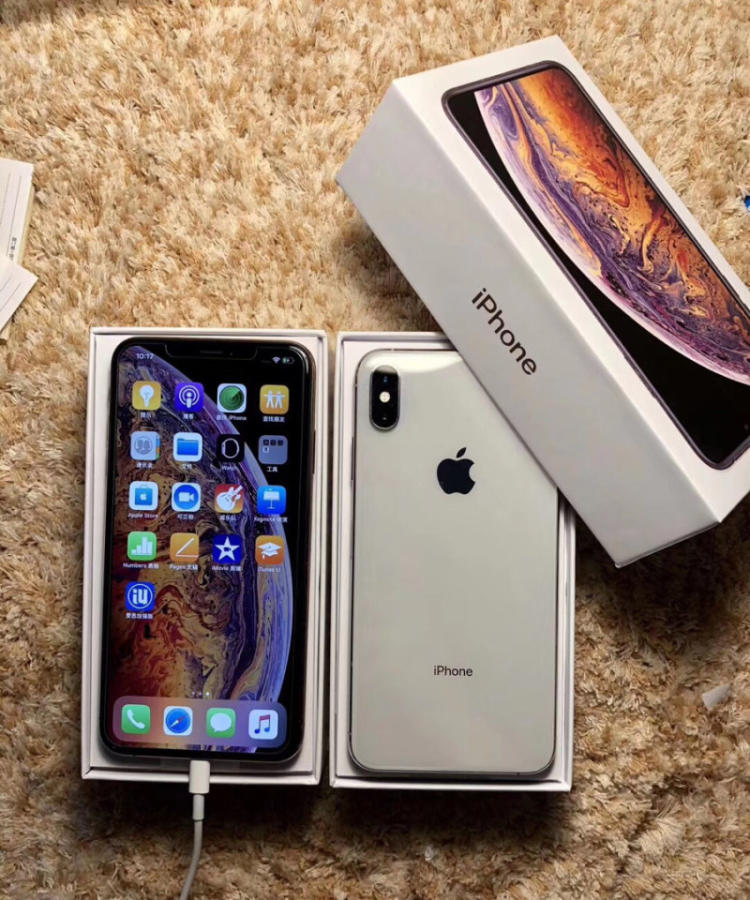 iPhone XS