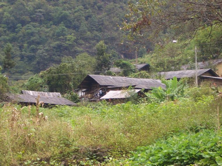 利沙底二組村