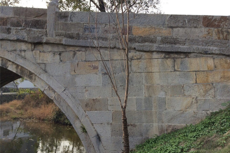 踴躍油坊橋