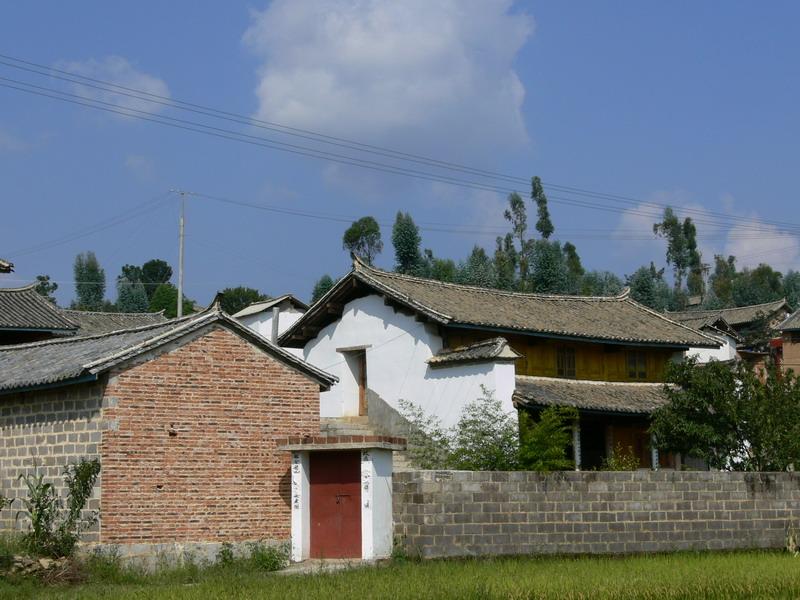 箐花村