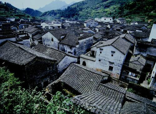 羅家村(雲南省曲靖市富源縣墨紅鎮羅家村)