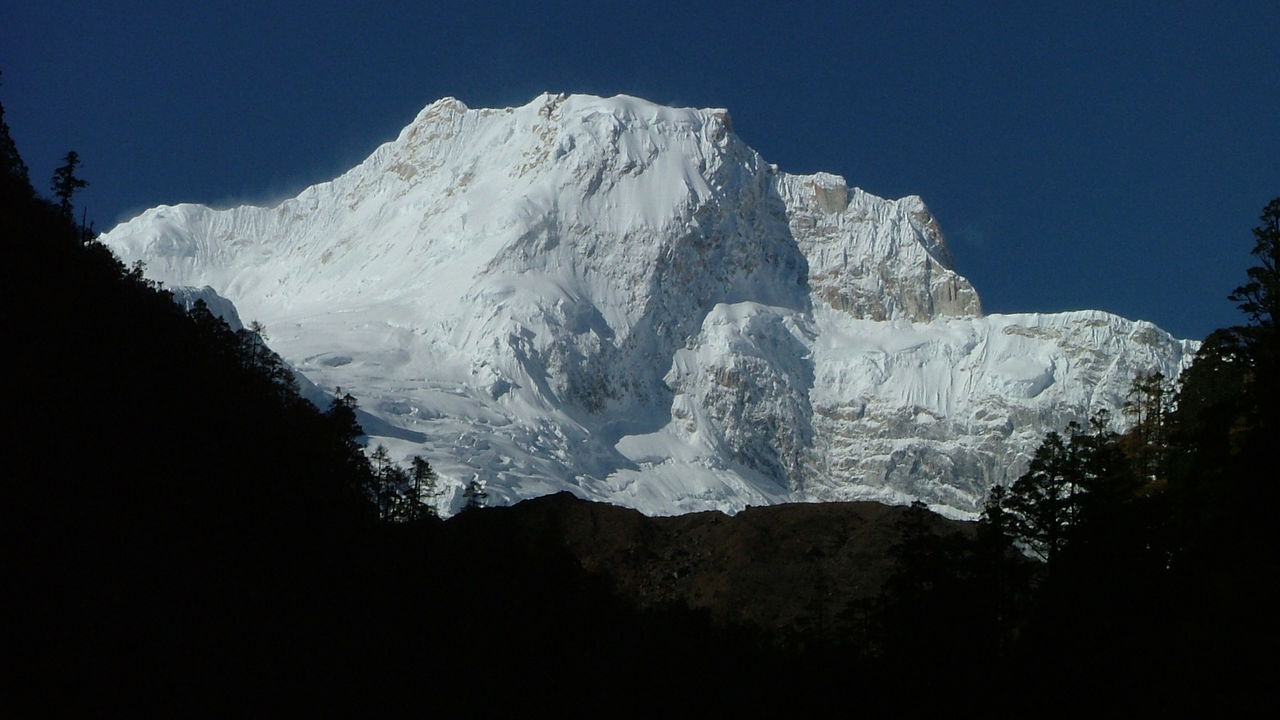 雅迪楚里峰