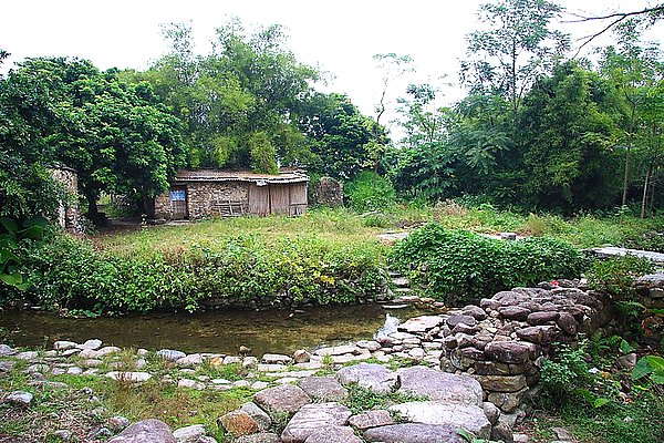 小溪村(江西贛州市贛縣小溪村)