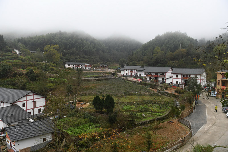 流河溝村