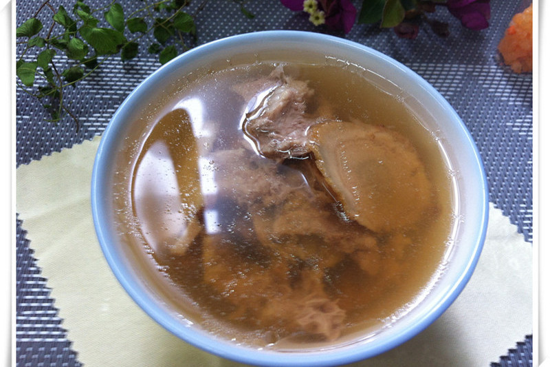 參烏瘦肉湯