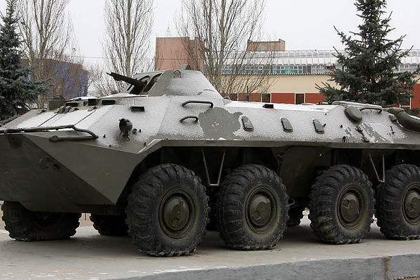 БТР-70輪式裝甲人員輸送車