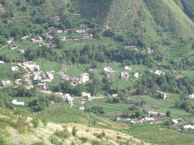 回龍村(雲南省昭通巧家縣白鶴灘鎮回龍村)