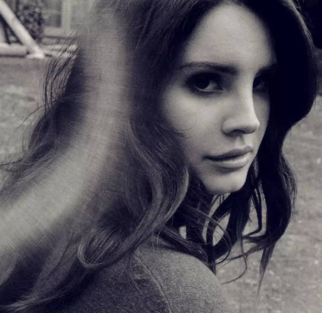 Lana Del Ray a.k.a. Lizzy Grant