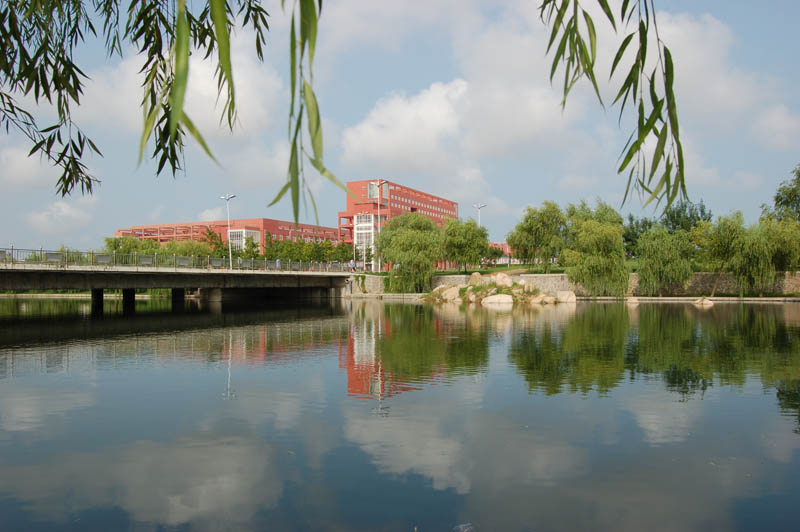 曲阜師範大學工學院