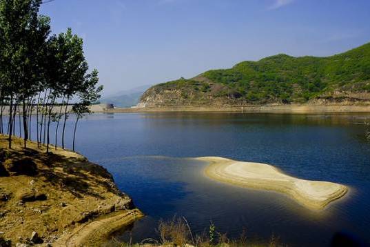 泡池村