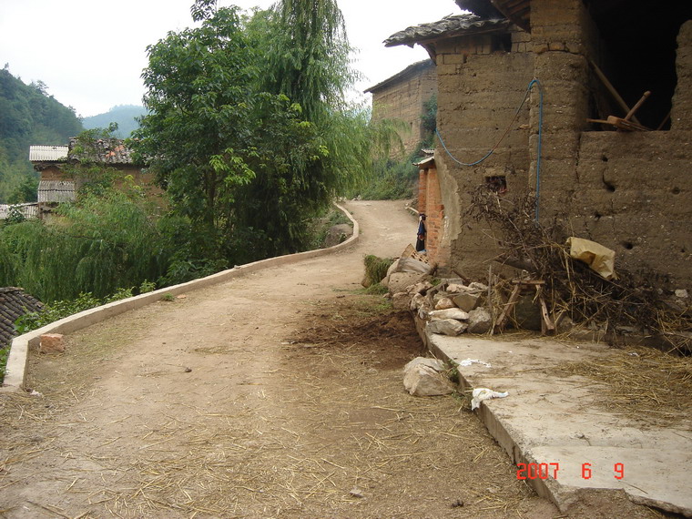 進村道路