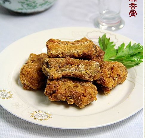 生炸蒜香骨