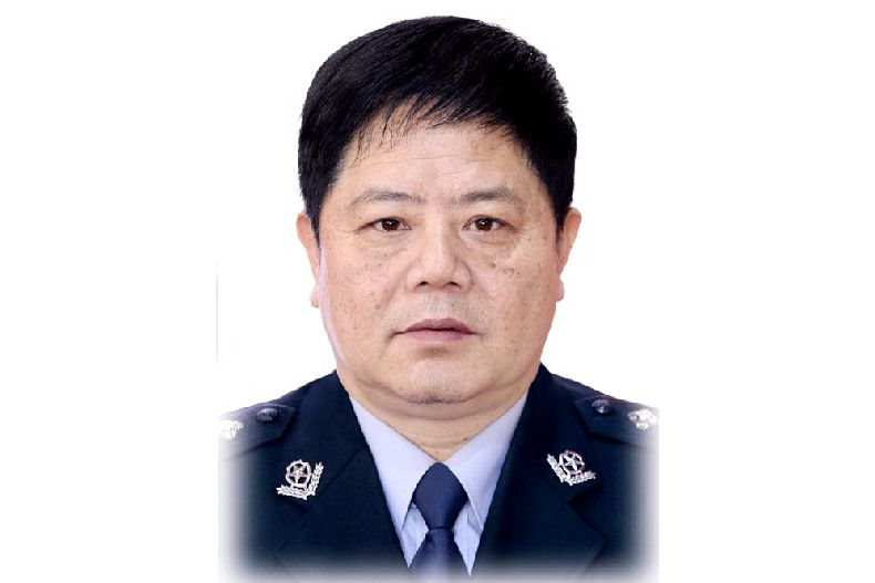 趙偉(遼寧省大連市公安局金普新區分局（金州分局）交警大隊原民警)