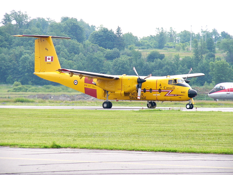 C-8運輸機