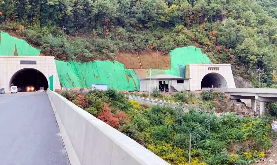 鄭州—西峽高速公路