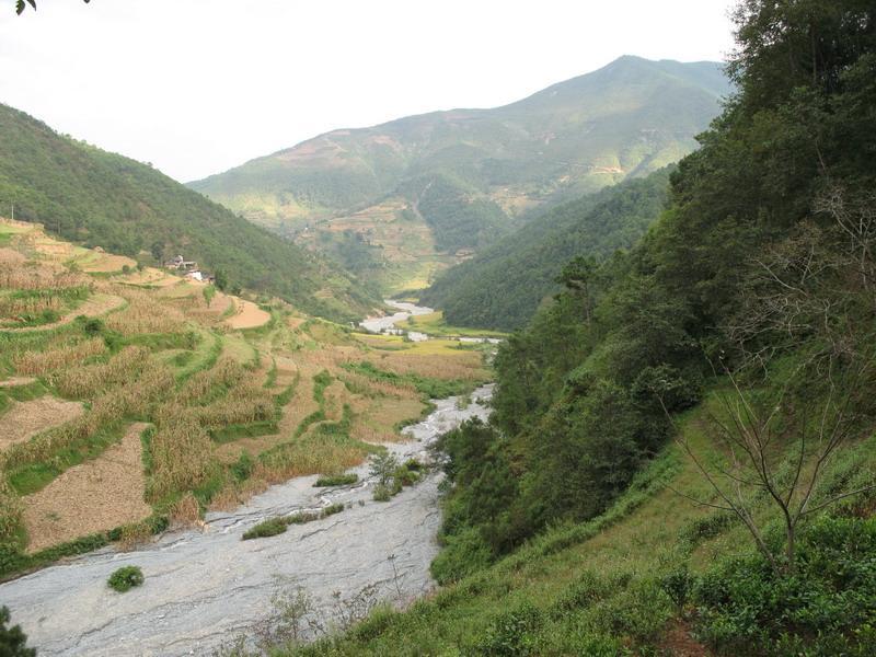 阿扎伍地村