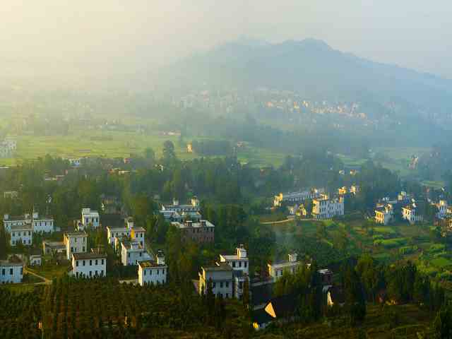 餅丘村