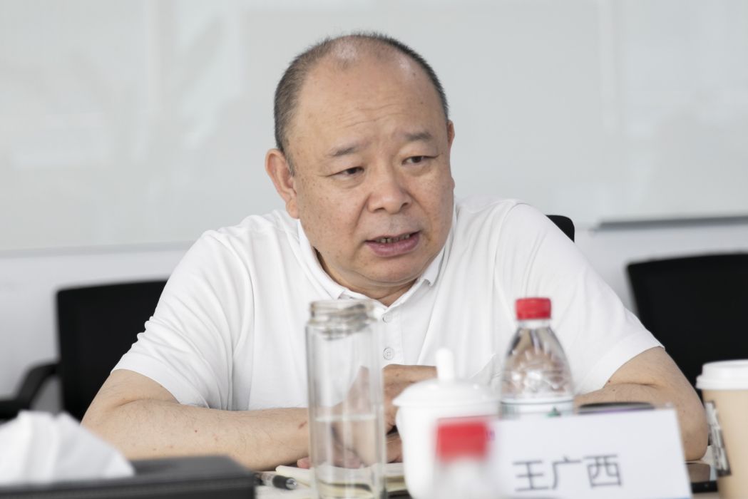 王廣西(海德股份董事長，董事)