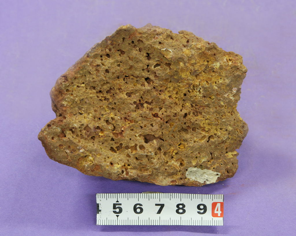 鋁土礦(bauxite)