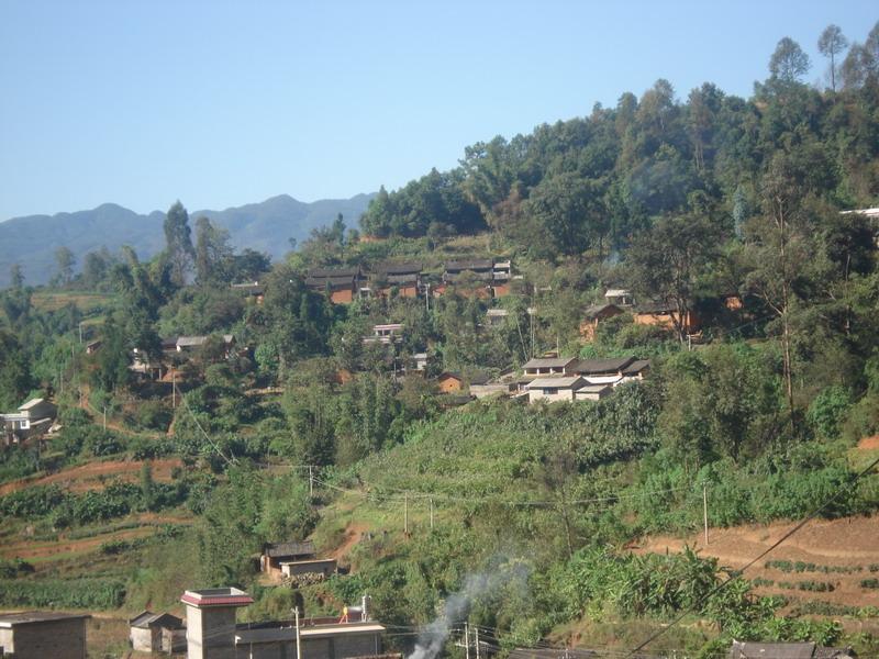 麥地村委會(雲南省鳳慶縣鳳山鎮 轄區)