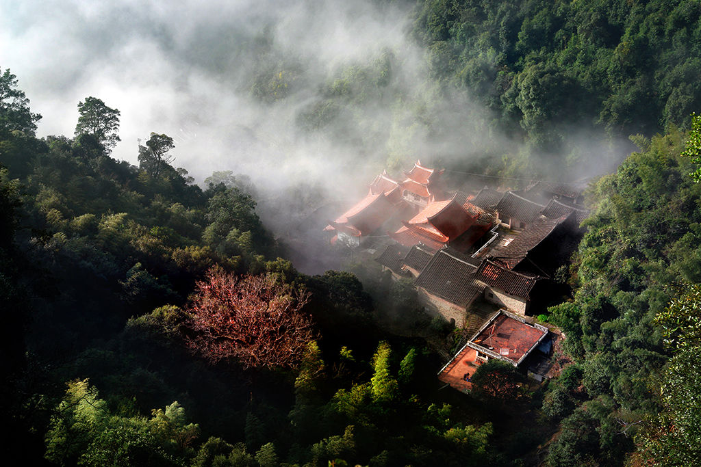 菜溪岩風景區