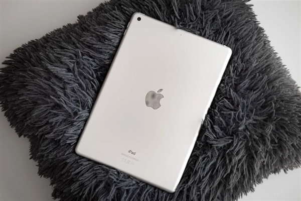 iPad（第 8 代）