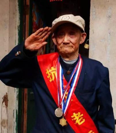 蔣義清(中國人民抗日戰爭勝利70周年紀念章獲得者)
