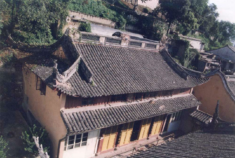 餘姚龍泉寺