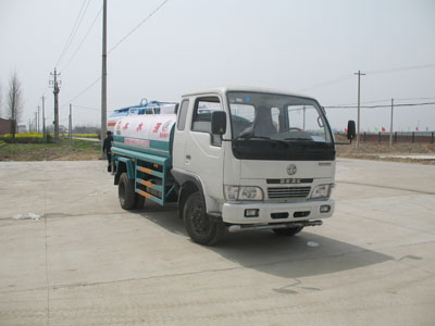 東風小霸王吸糞帶灑水車