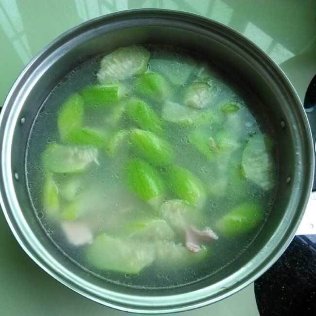 水瓜瘦肉湯