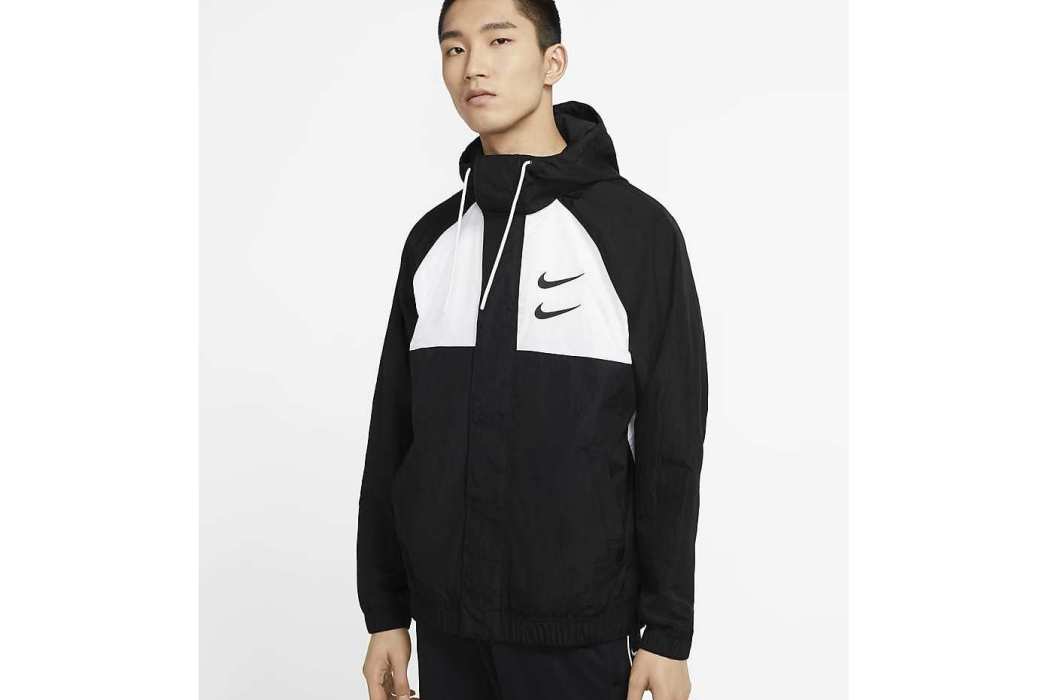 Nike Sportswear Swoosh 男子梭織連帽夾克