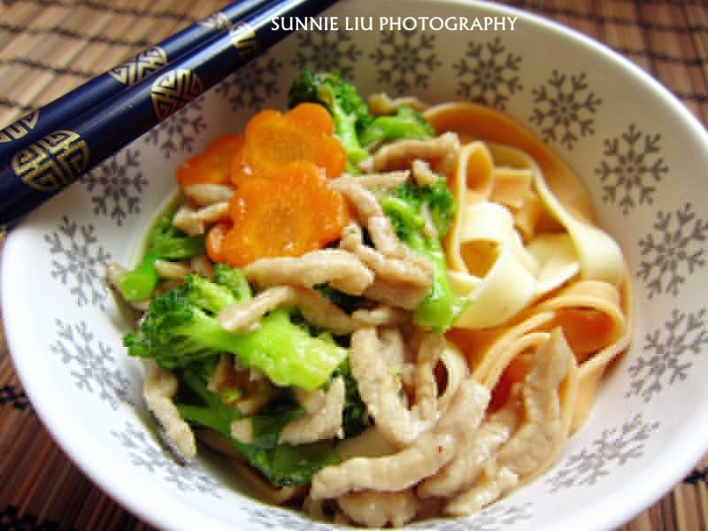 花椰菜肉絲麵