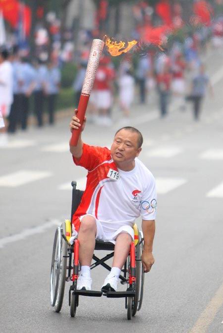 董志江、董冠軍