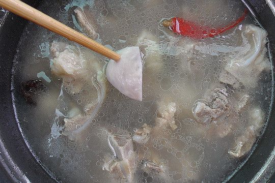 芋艿筒骨湯