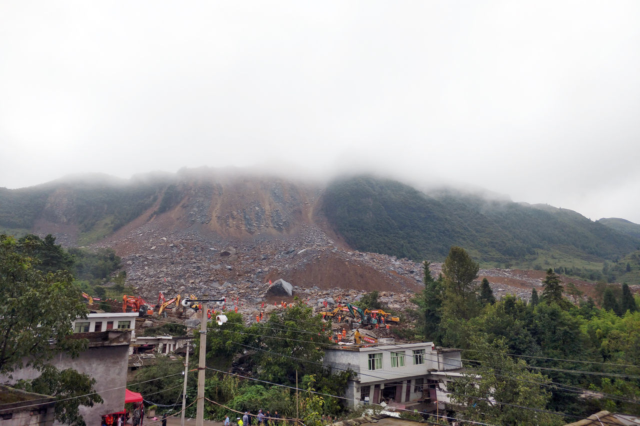 8.28貴州畢節山體滑坡