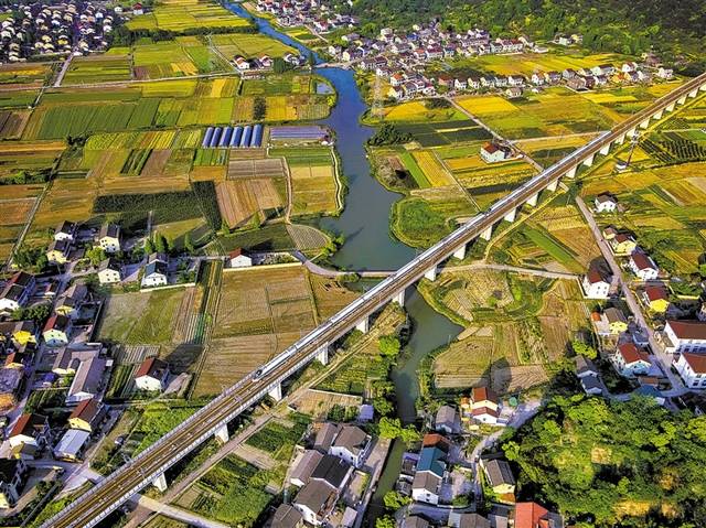 子陵村(浙江省寧波慈谿市橫河鎮下轄村)