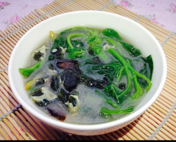 冬菇莧菜湯