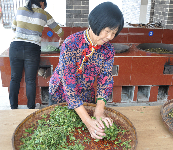 蒼梧縣(倉吾)