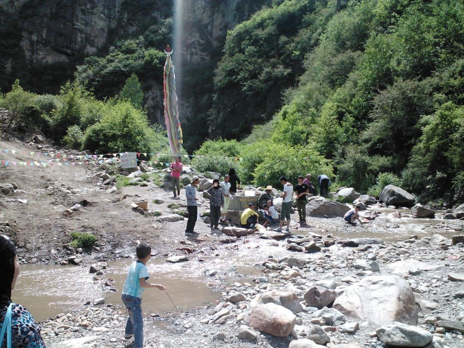 長白山藥水泉(長白冷泉)