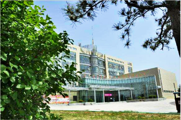 內蒙古工業職業學院校園風景
