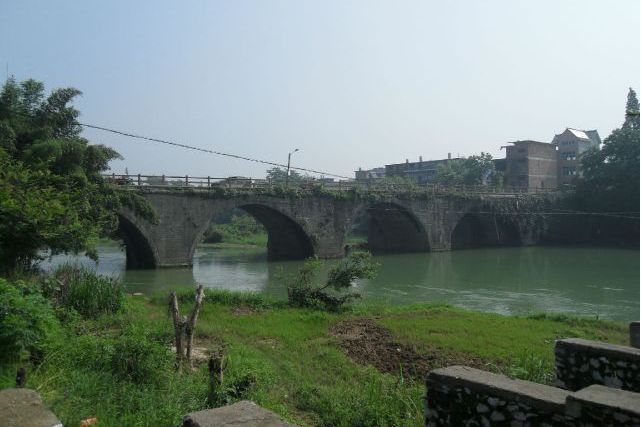 玉山東津橋