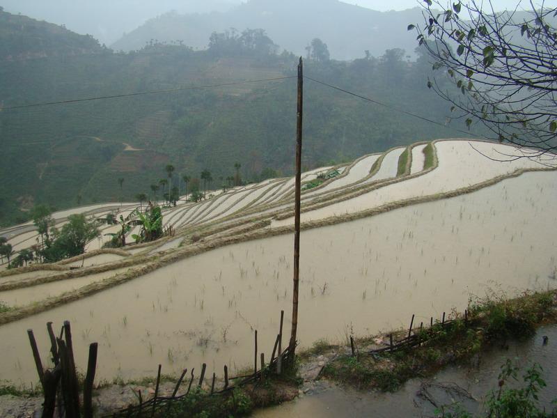 茨農上寨村