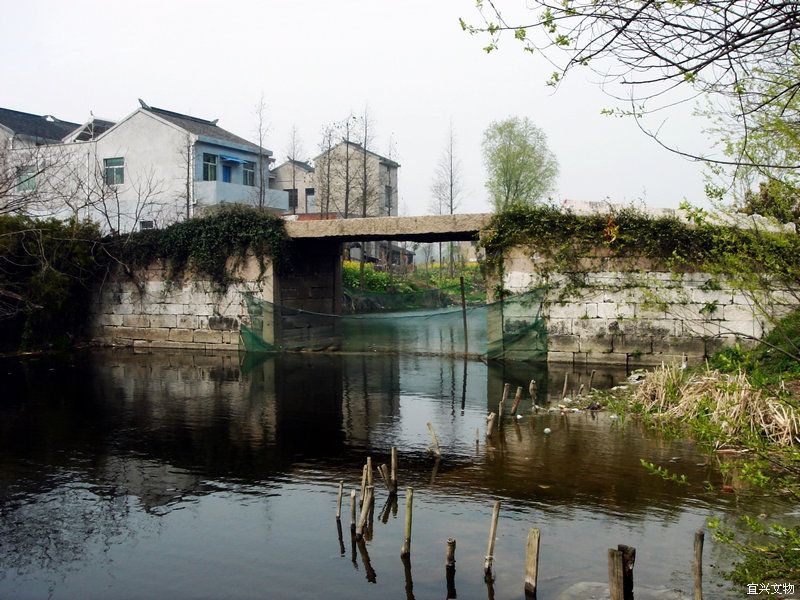 嚴莊培德橋