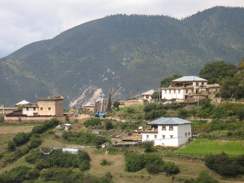 霧濃頂村