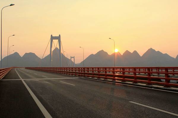 壩陵河大橋日落景